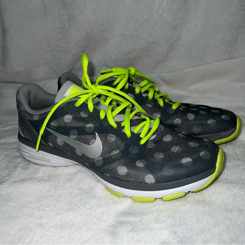 Nike Women’s size 7.5